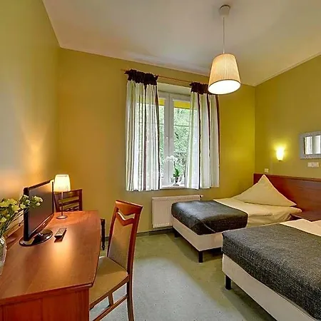 Hotel Belweder - Przy Golebiewski 2*